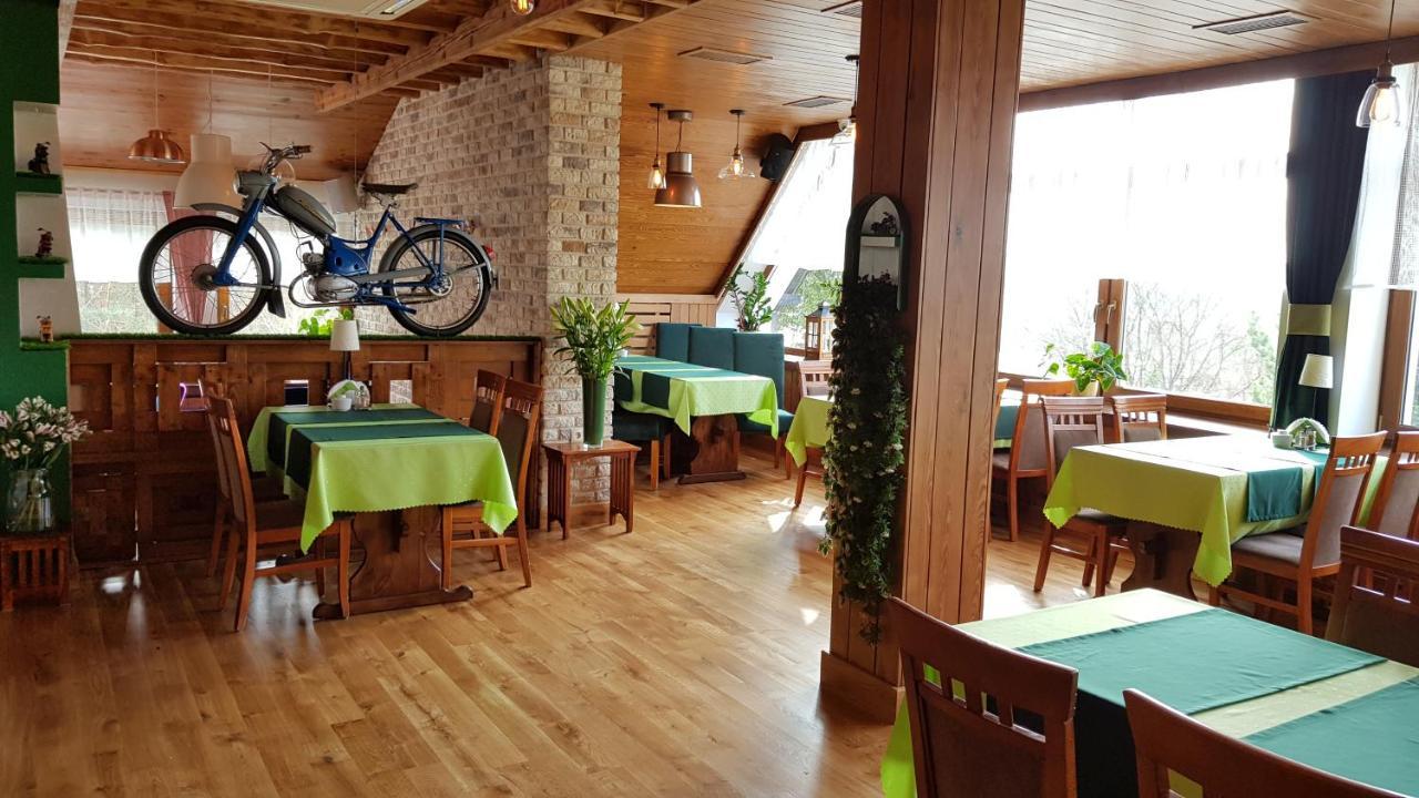 Zajazd Gniewko Mala Karczma Buitenkant foto