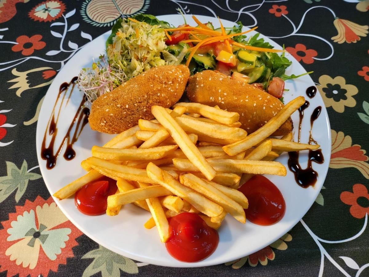 Zajazd Gniewko Mala Karczma Buitenkant foto